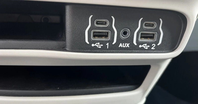 Chrysler Pacifica cena 179000 przebieg: 86000, rok produkcji 2021 z Łaszczów małe 781